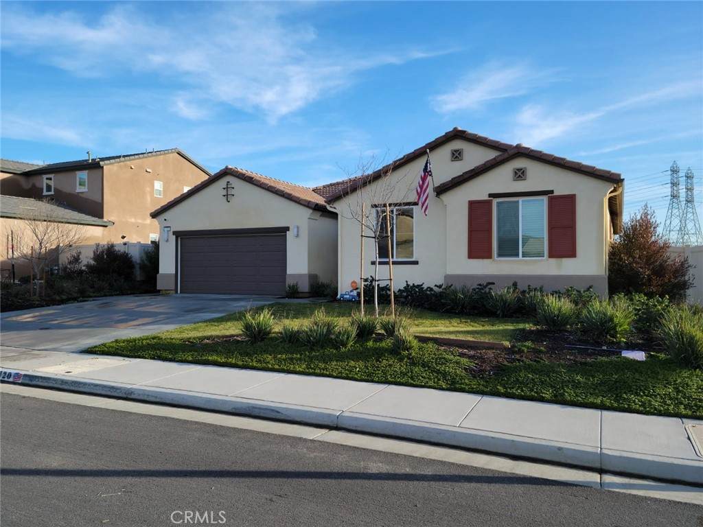 1120 Poinsettia Circle - Photo 1