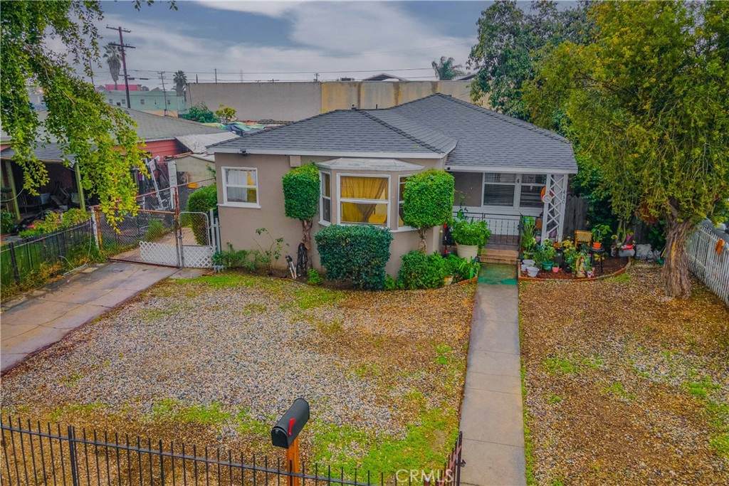 430 112th Street - Photo 1