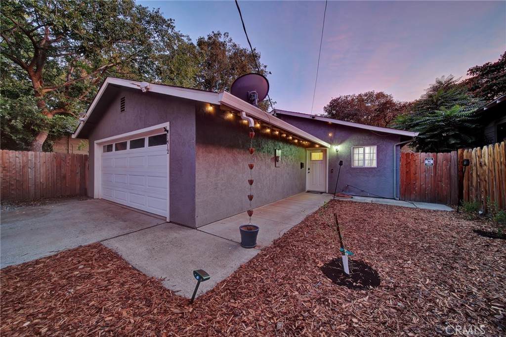 1412 Laurel Street - Photo 1