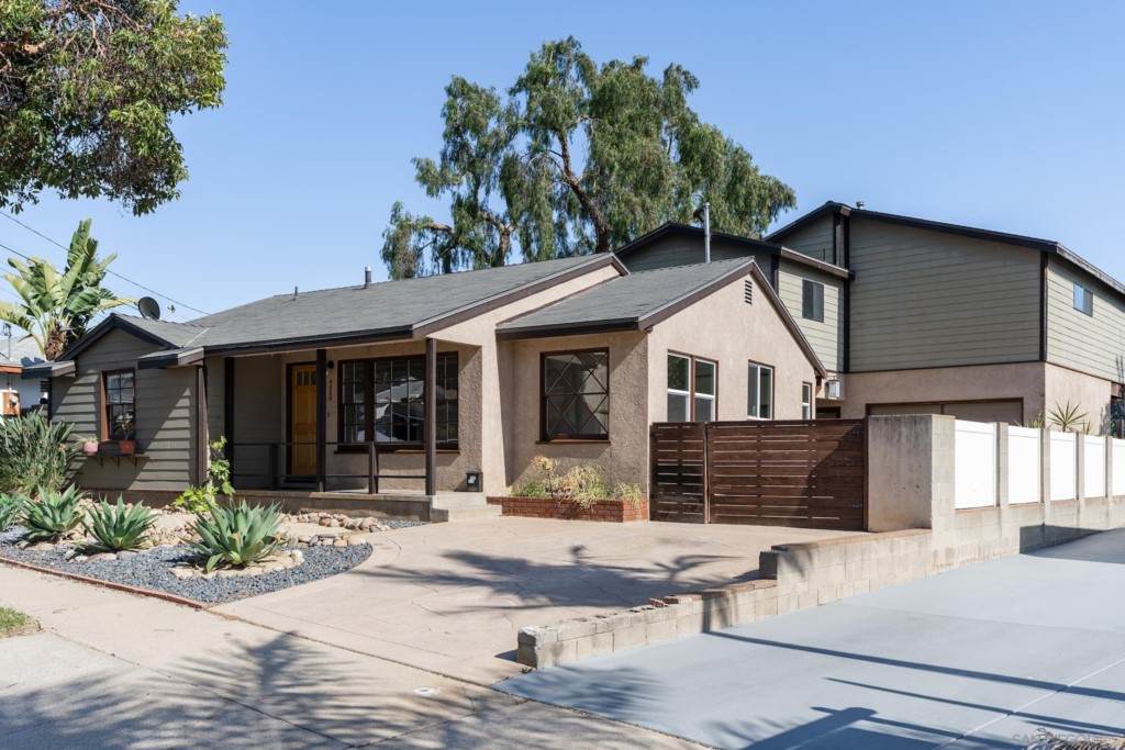 4885 Elsa Rd - Photo 1