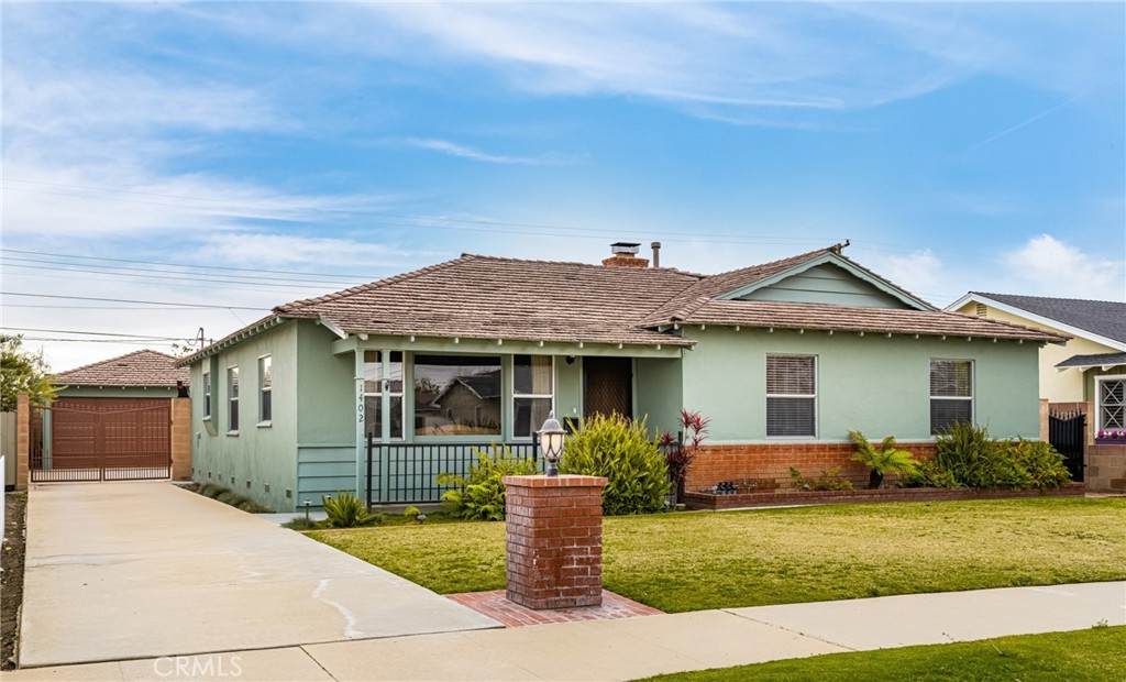 1402 Barkley Avenue - Photo 1