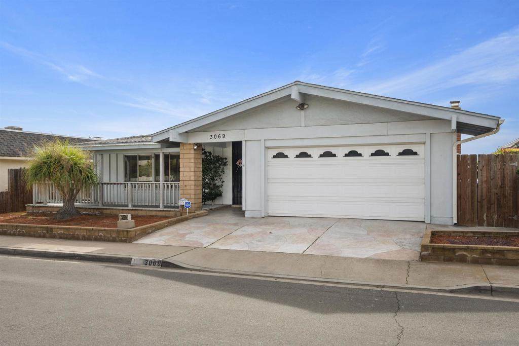 3069 Hartman - Photo 1