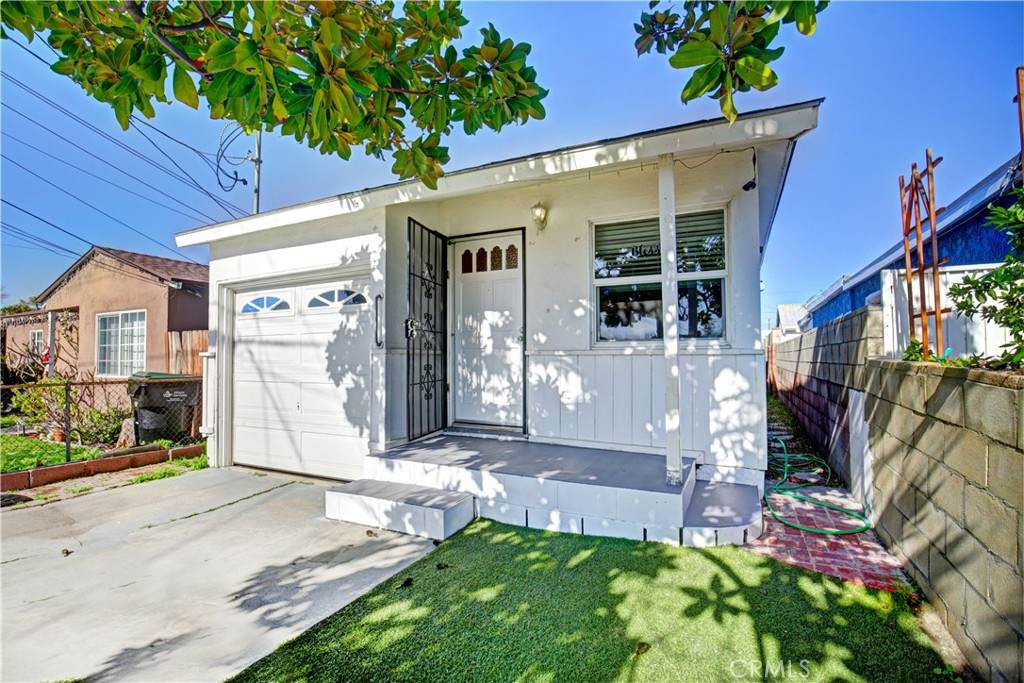 12007 Hayford Street - Photo 1