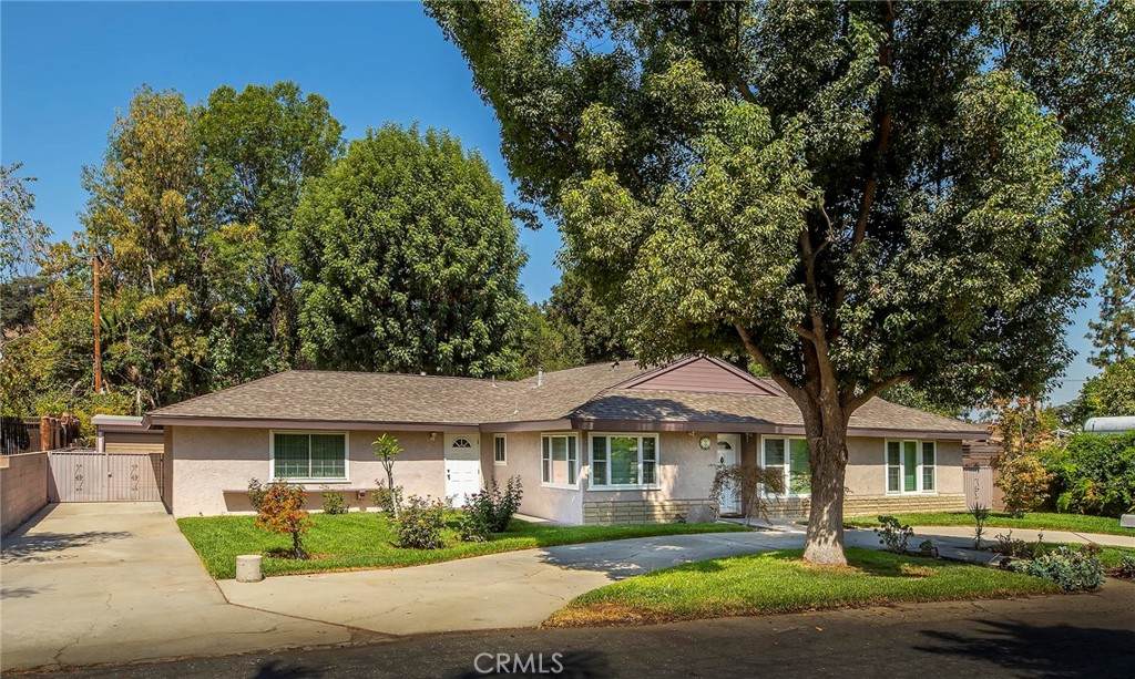 1321 Silver Maple Drive - Photo 1