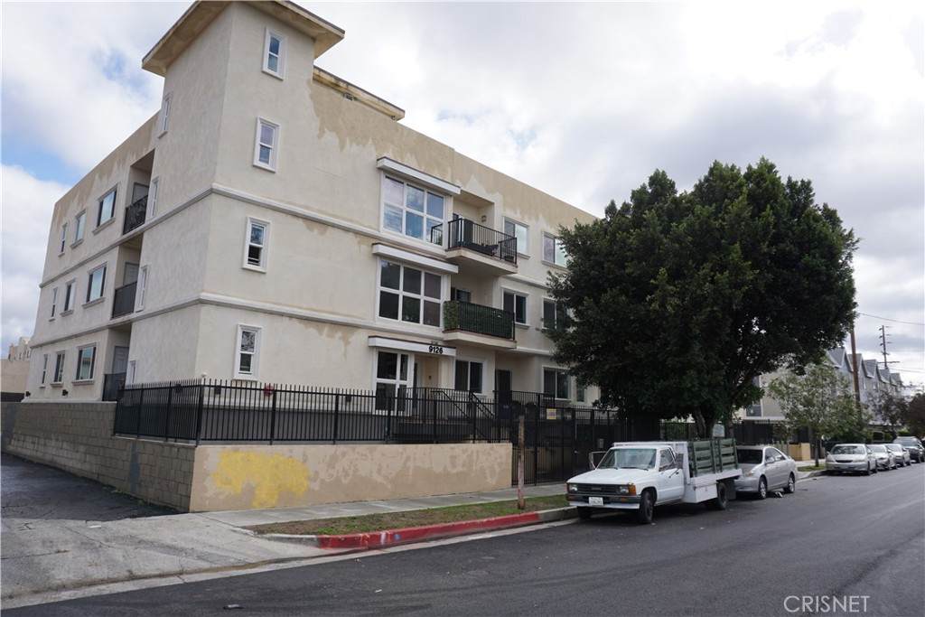 9126 Langdon Avenue - Photo 1
