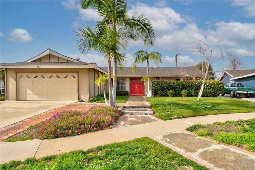 513 Westgate Drive - Photo 1
