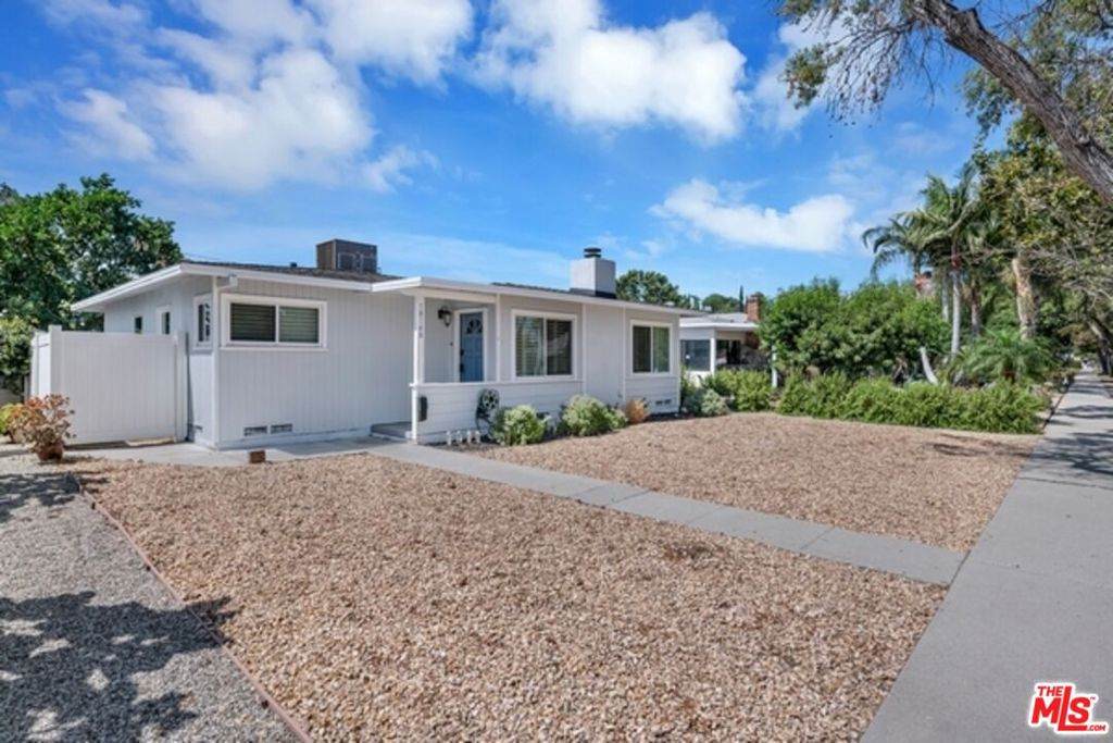 18148 Hartland Street - Photo 1