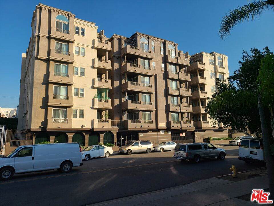 848 Irolo Street - Photo 1