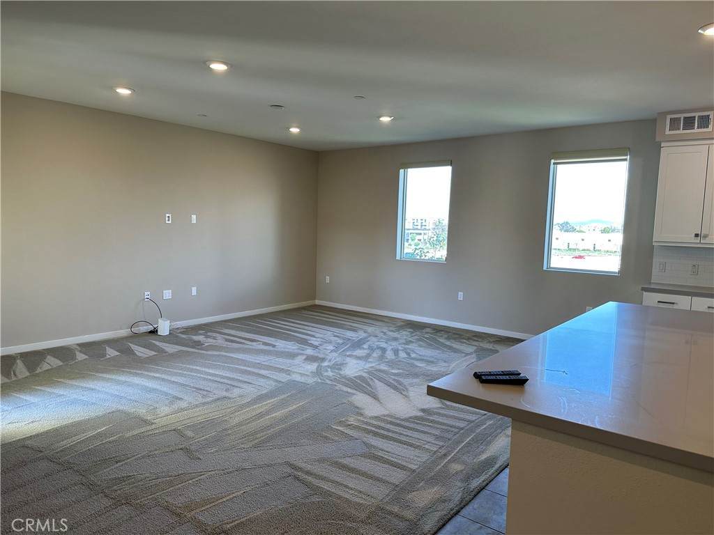 105 Bowery - Photo 1