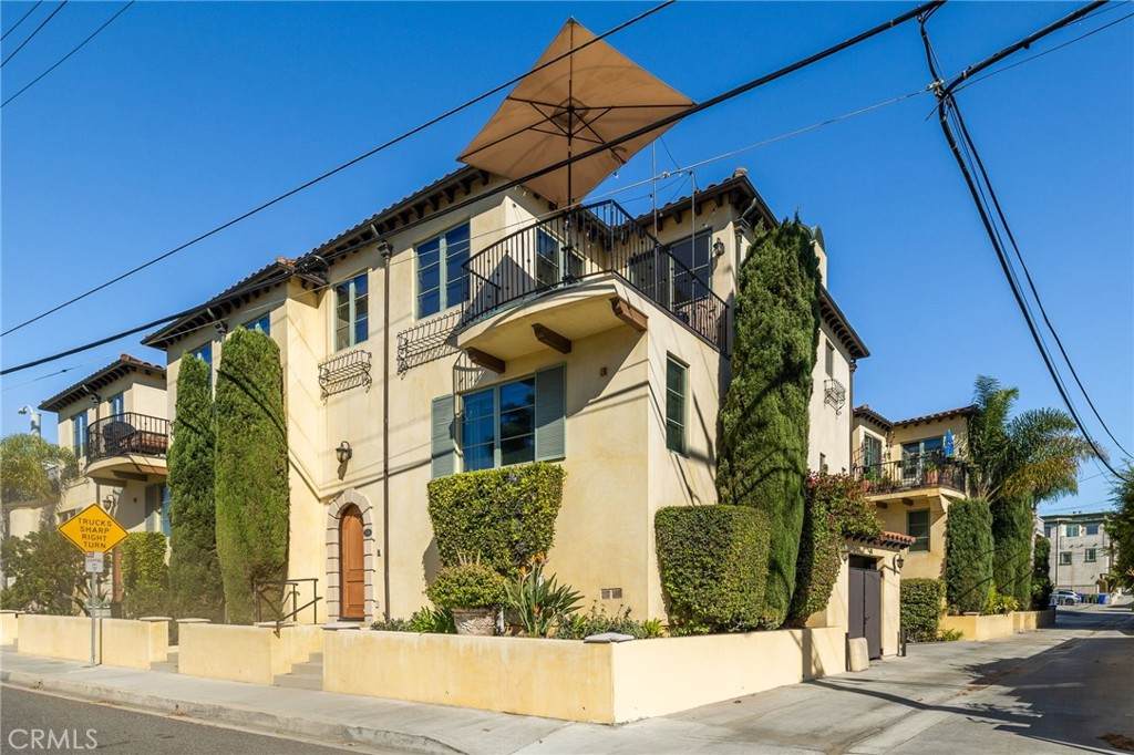 1116 Ardmore Avenue - Photo 1