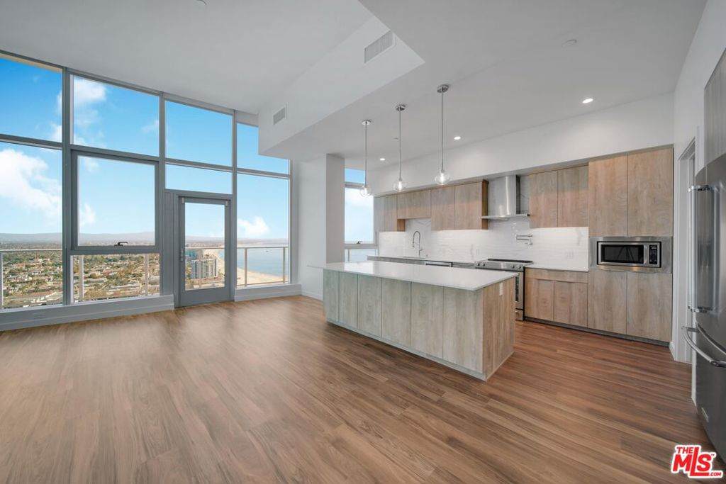 777 Ocean Boulevard - Photo 1