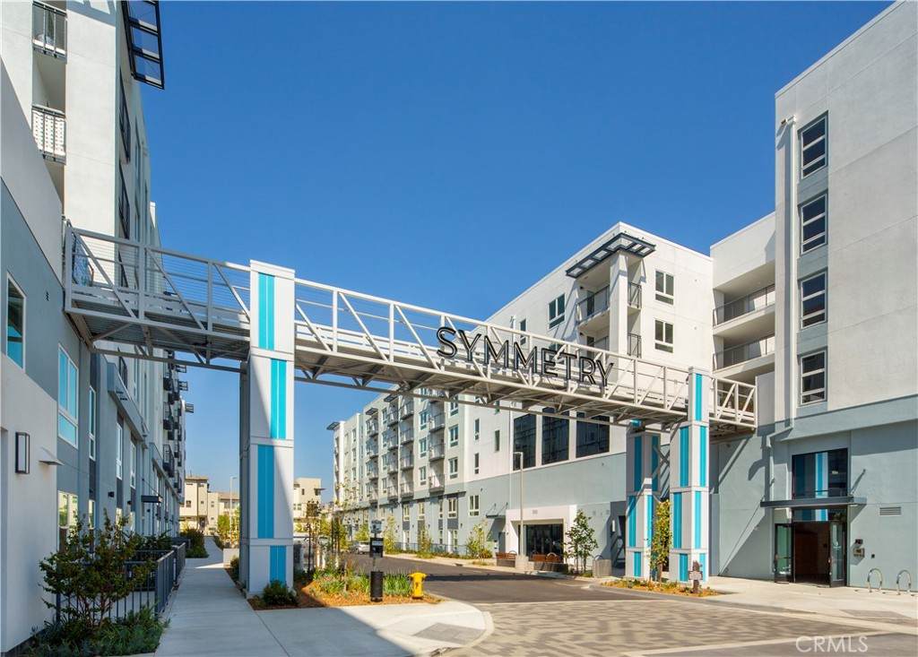 19535 Nordoff Street - Photo 1