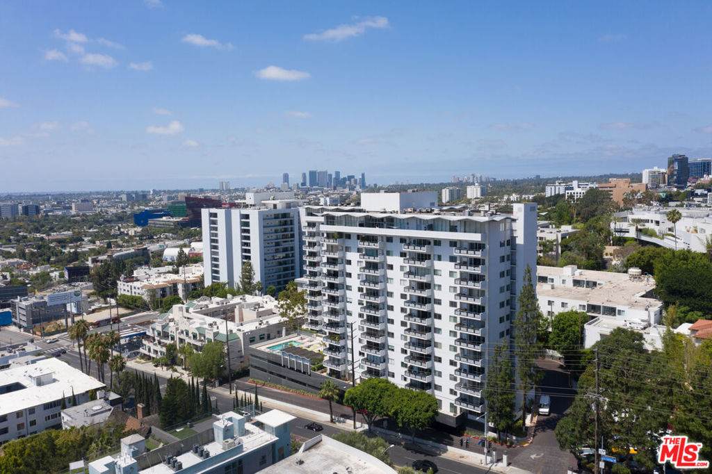 1155 La Cienega Boulevard - Photo 1
