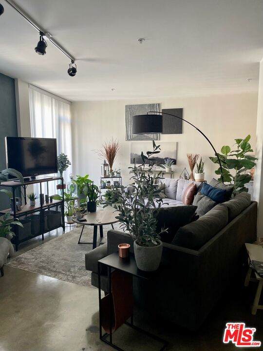 117 Winston Street - Photo 1