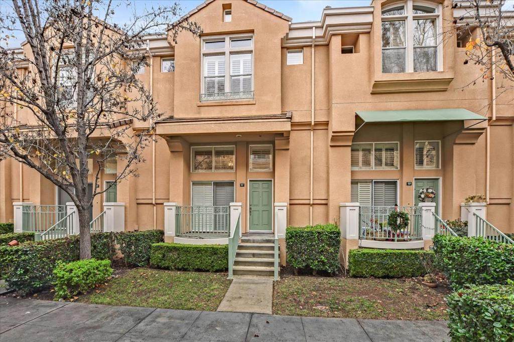 167 Jasmine Court - Photo 1