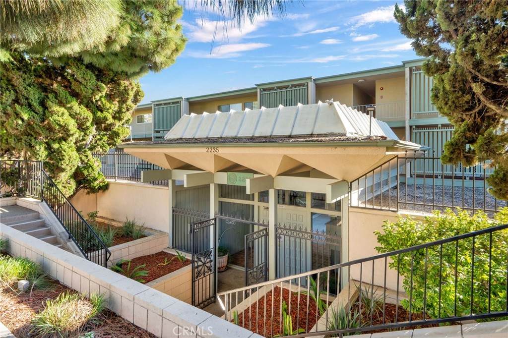 2235 25th Street - Photo 1