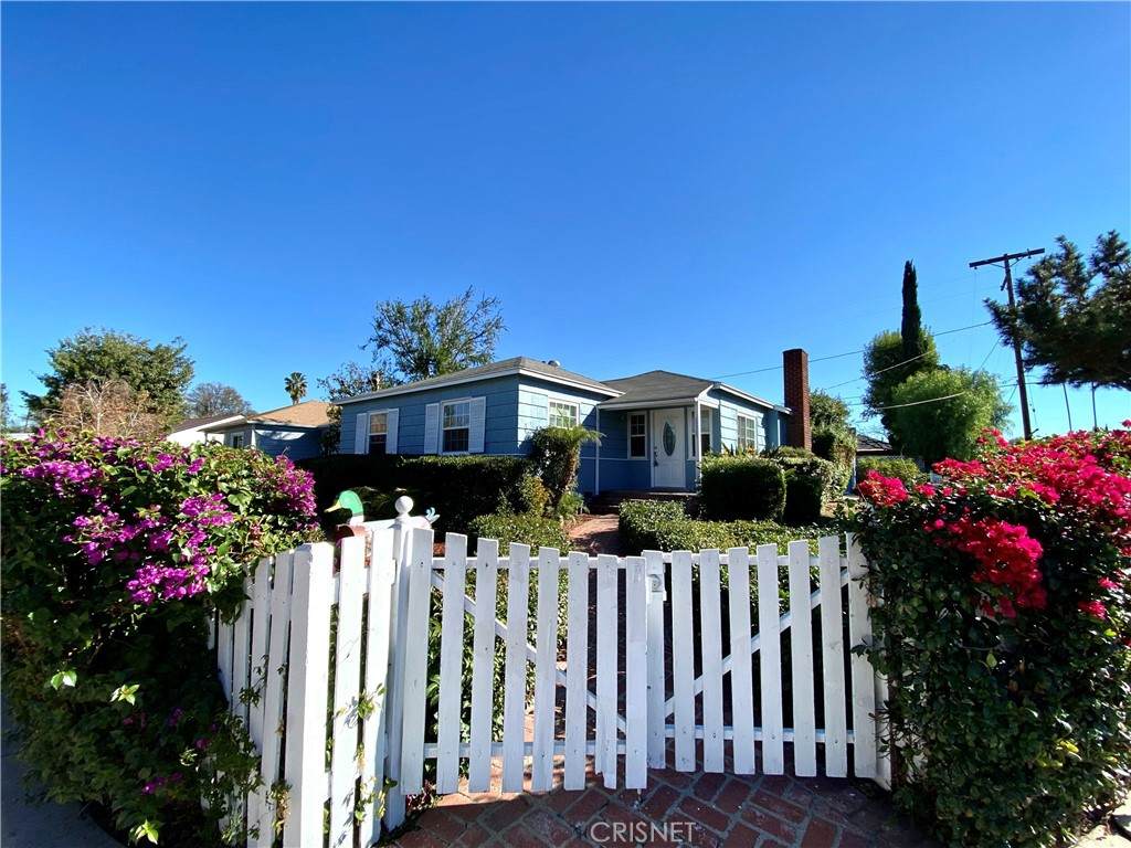 5840 Alonzo Avenue - Photo 1