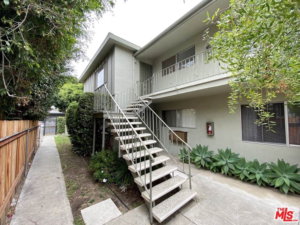 1868 10Th Street - Photo 1