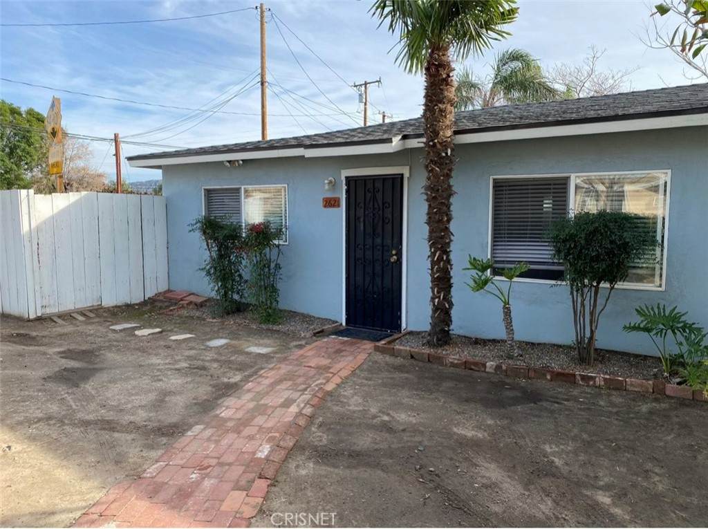 2621 Kadota Street - Photo 1