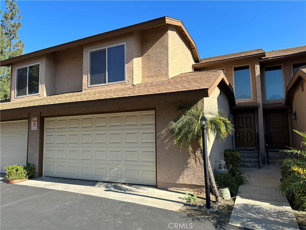 1112 Cypress Avenue - Photo 1