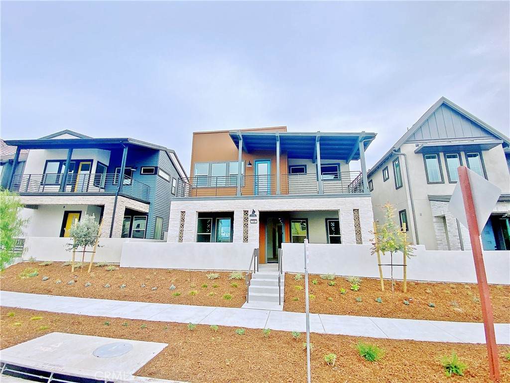 346 Baluster St - Photo 1
