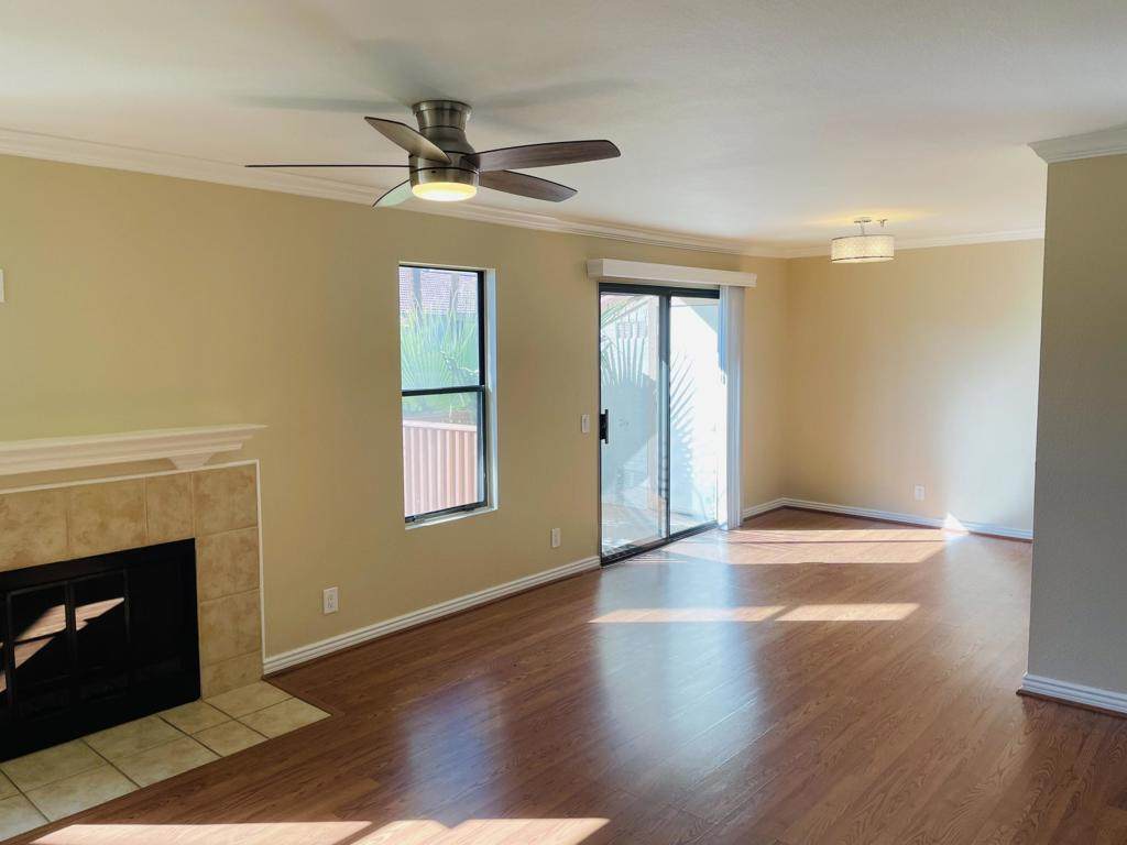 43376 Cook St - Photo 1