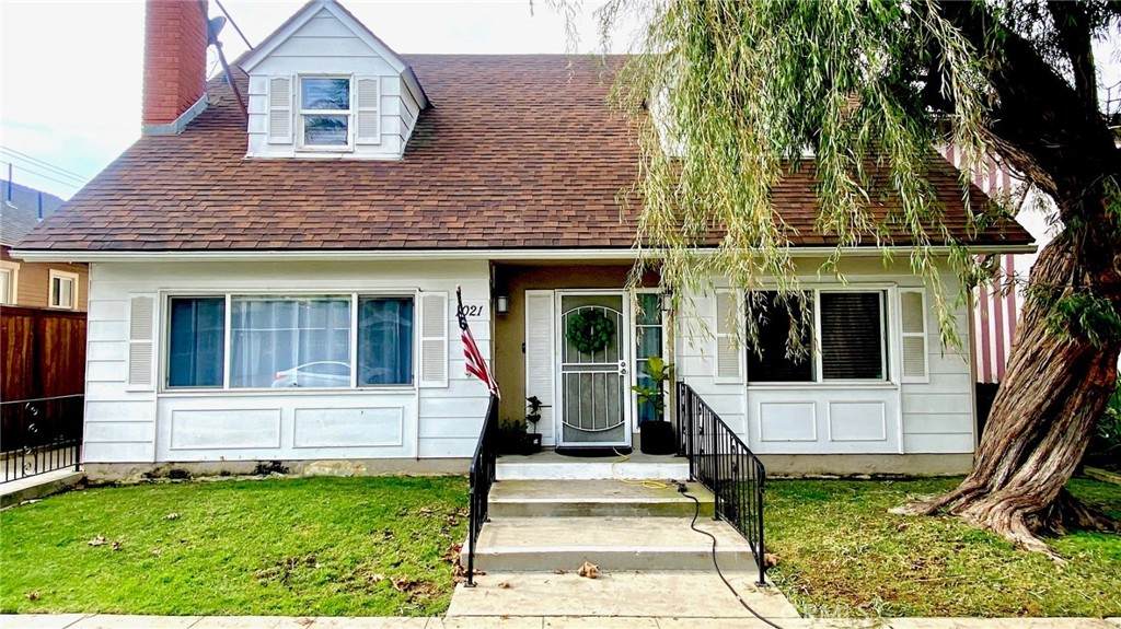 1021 Roswell Avenue - Photo 1
