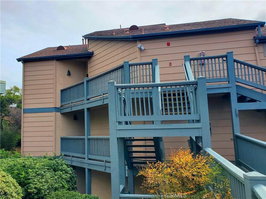 2906 Elm Tree Court - Photo 1