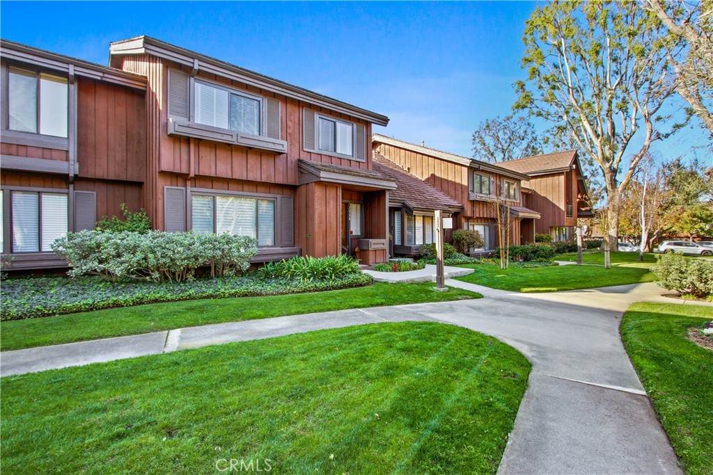 1536 Stonewood Court - Photo 1