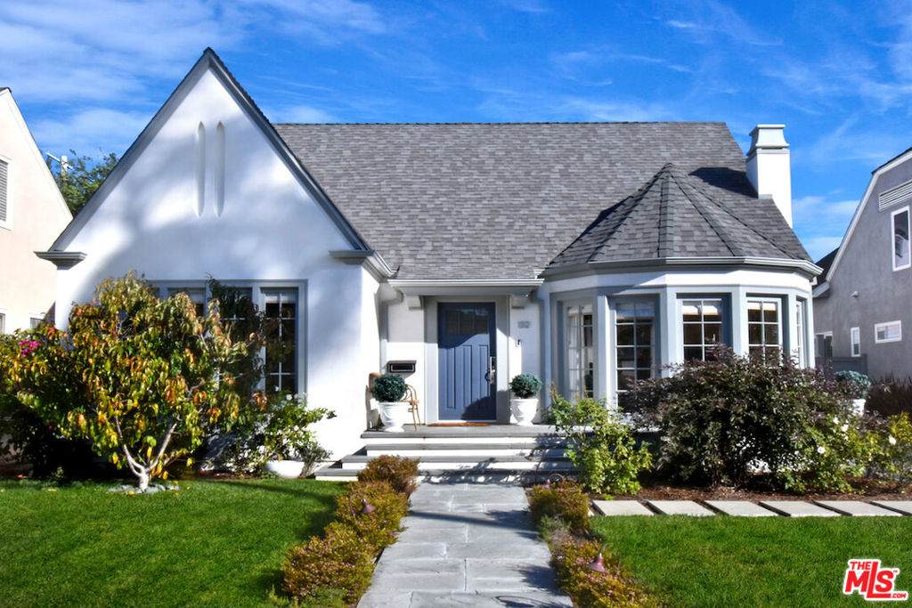 132 Lucerne Boulevard - Photo 1