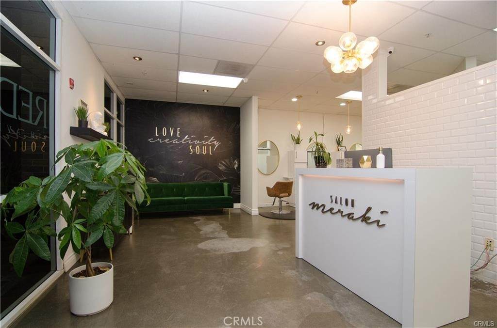229 Commonwealth Avenue - Photo 1