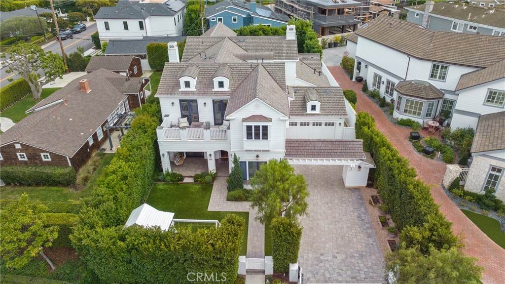 901 Clay Street - Photo 1