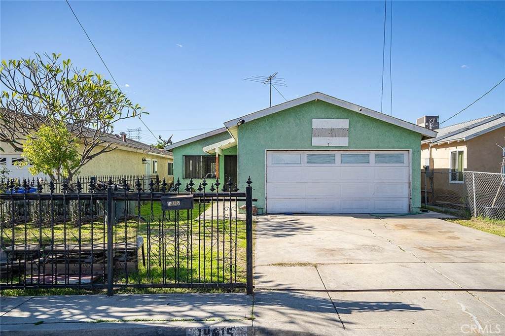 14015 Laredo Avenue - Photo 1