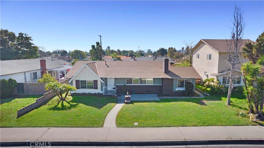 462 La Verne Avenue - Photo 1