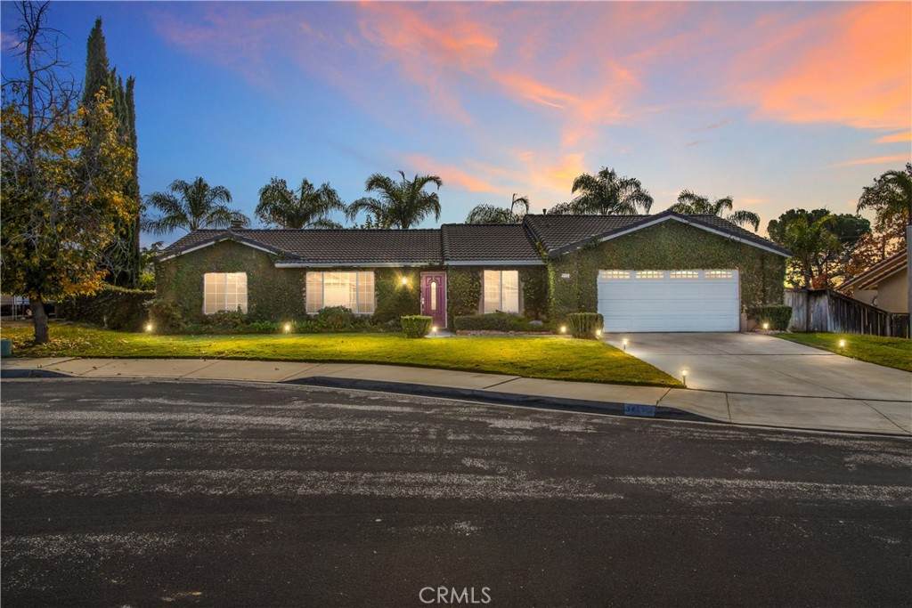 34753 Eureka Avenue - Photo 1
