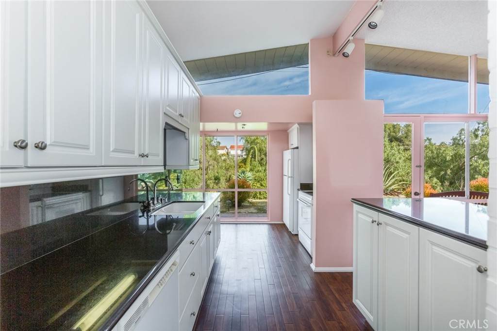 1742 El Rey Road - Photo 1