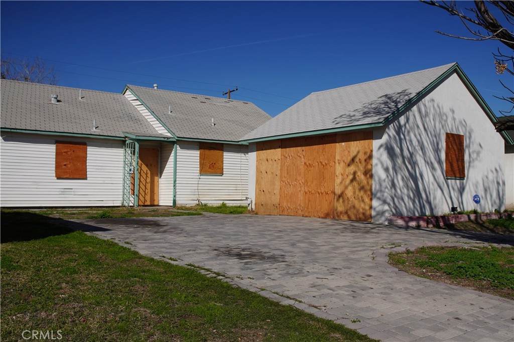 1327 N La Cadena Drive - Photo 1