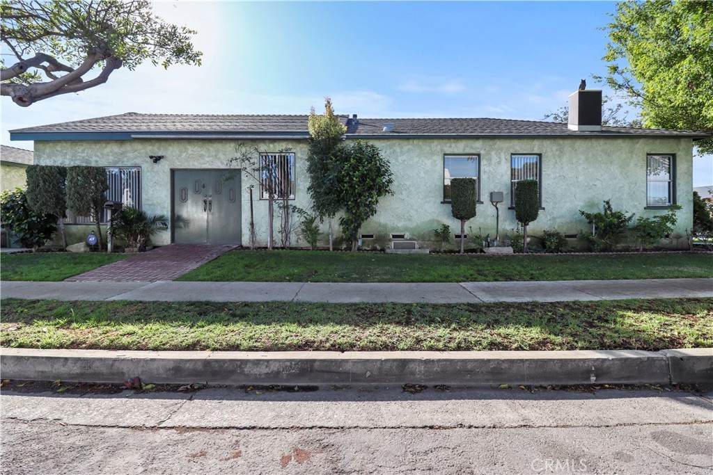 13004 Washington Avenue - Photo 1