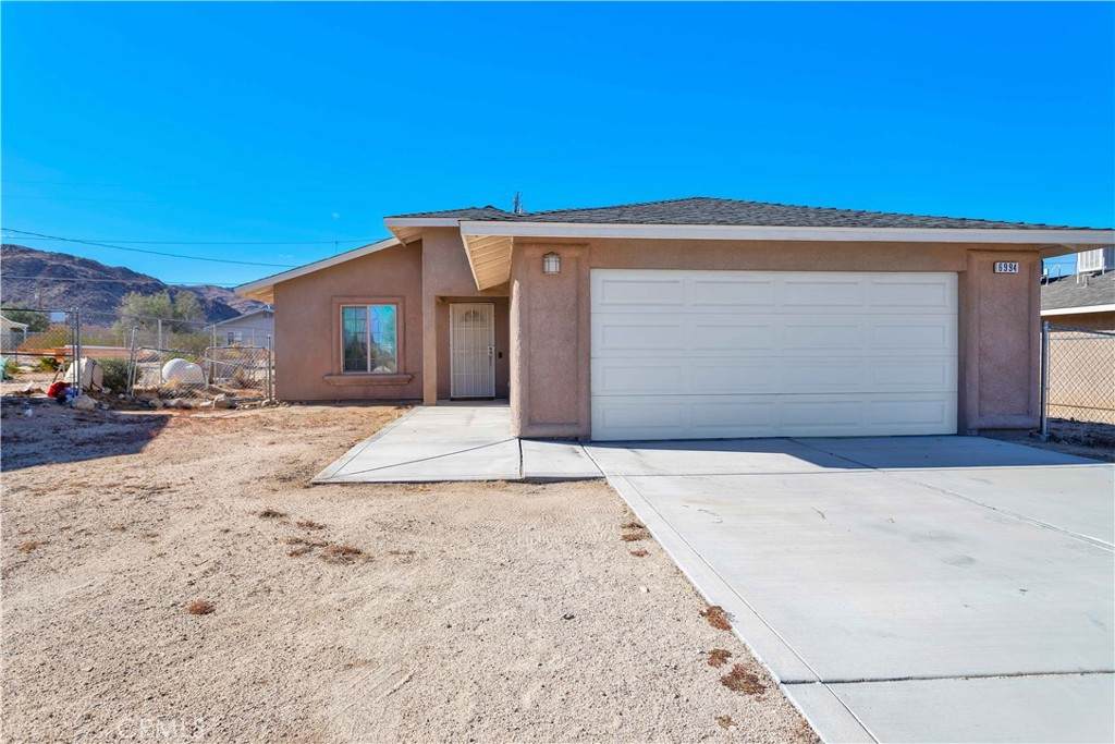6994 49 Palms Avenue - Photo 1