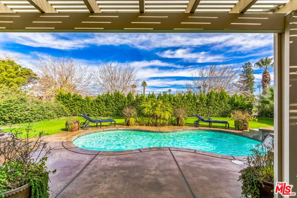 82548 Bogart Drive - Photo 1