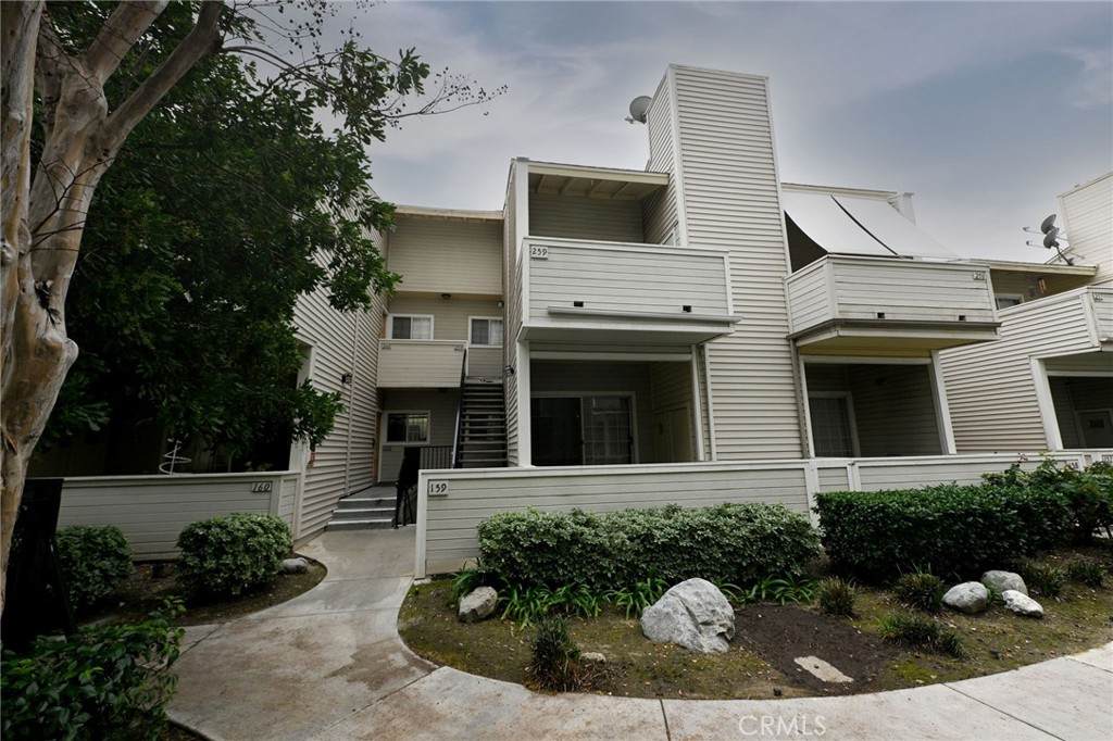 777 Citrus Avenue - Photo 1