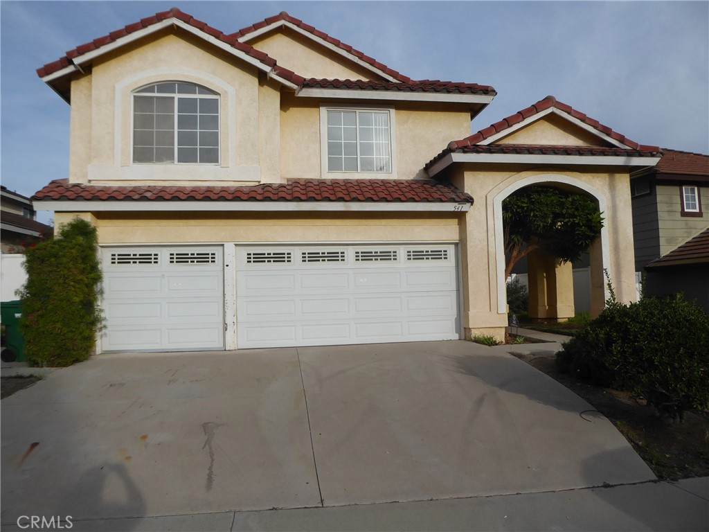 541 Hillsborough Way - Photo 1