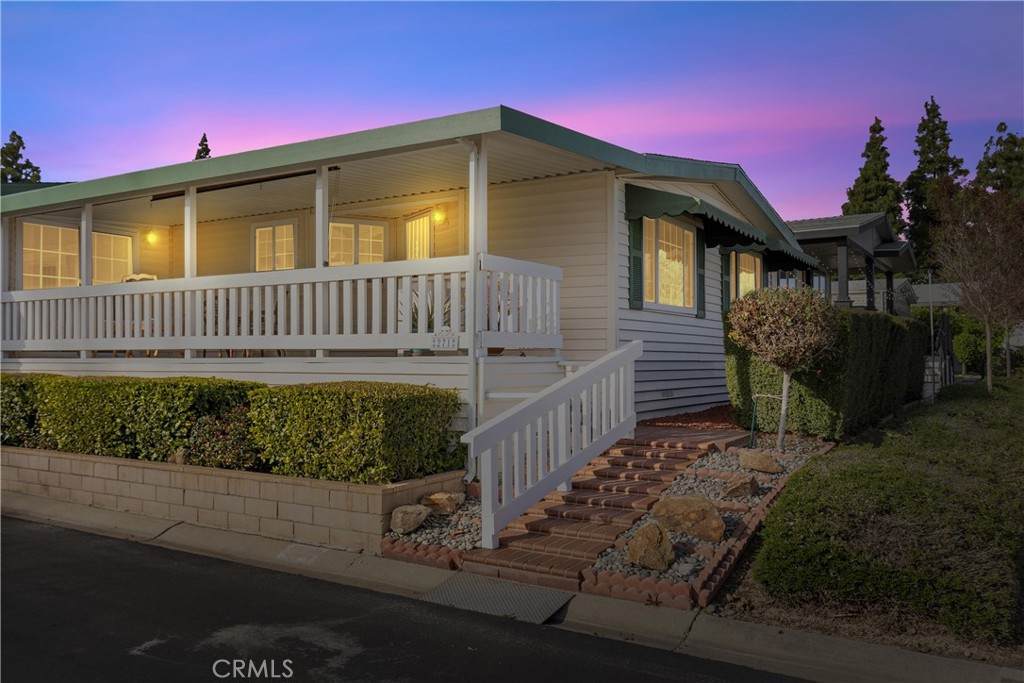 15111 Pipeline Avenue - Photo 1