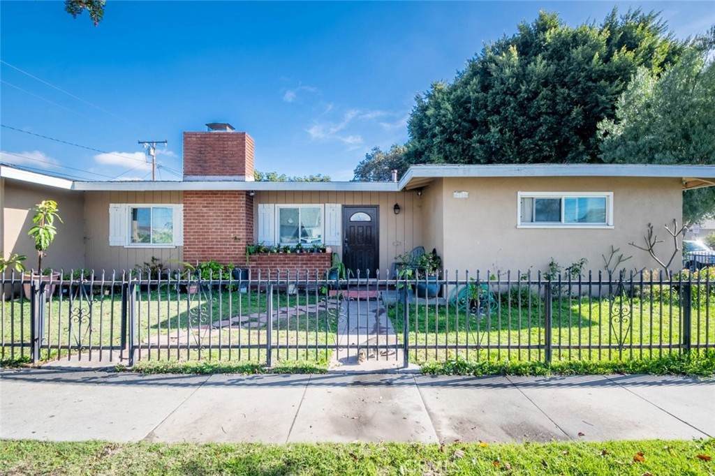 21520 Prospect Avenue - Photo 1