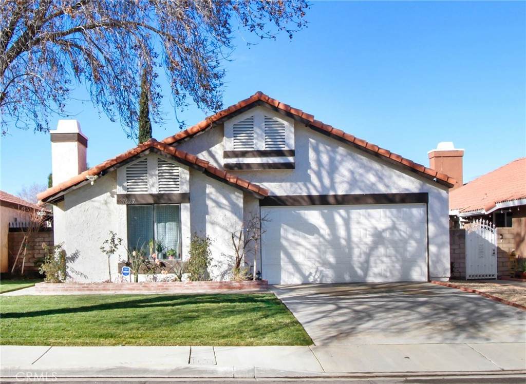 37427 37th Street - Photo 1