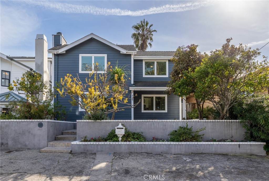 628 35th Street - Photo 1