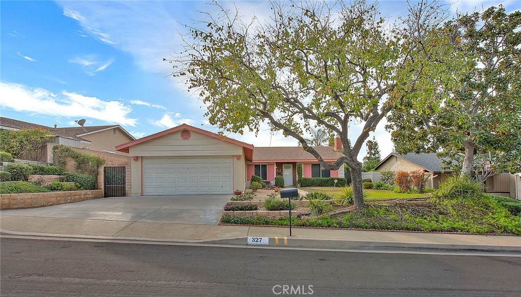 327 Gunsmoke Drive - Photo 1