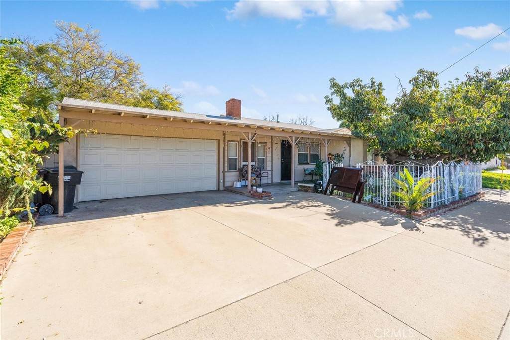 5124 Sunflower Avenue - Photo 1