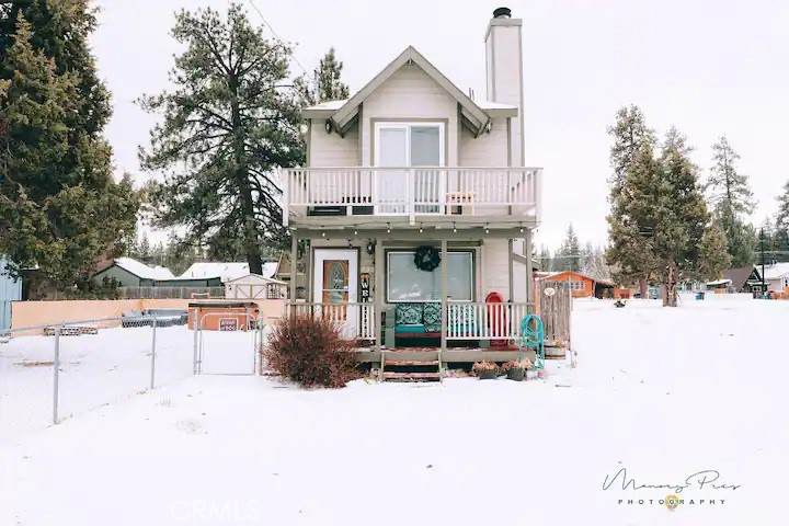 730 Fairway Boulevard - Photo 1
