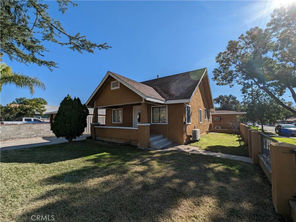 425 Sunkist Street - Photo 1
